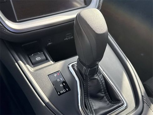 Certified 2025 Subaru Legacy image 20