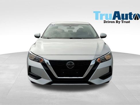Used 2023 Nissan Sentra SV FWD image 2