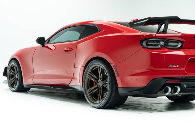 Used 2020 Chevrolet Camaro ZL1 RWD image 17