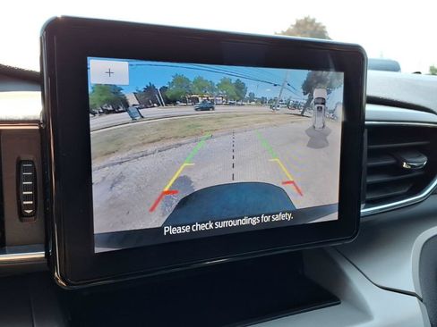 Used 2022 Ford Explorer XLT w/ Equipment Group 202A AWD/4WD image 15