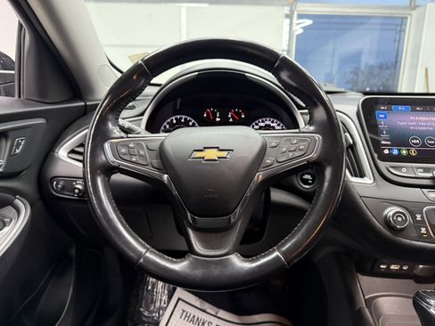 Used 2020 Chevrolet Malibu RS image 15