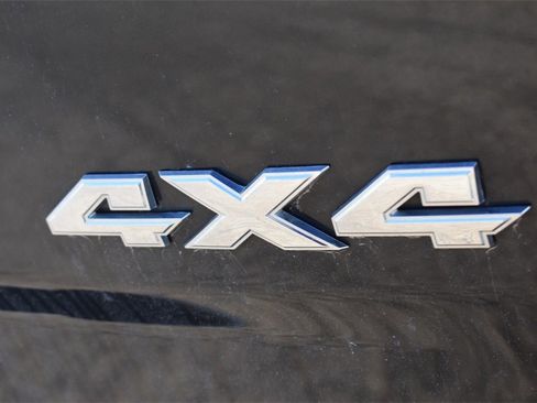 Used 2017 RAM 1500 Laramie w/ Convenience Group image 15