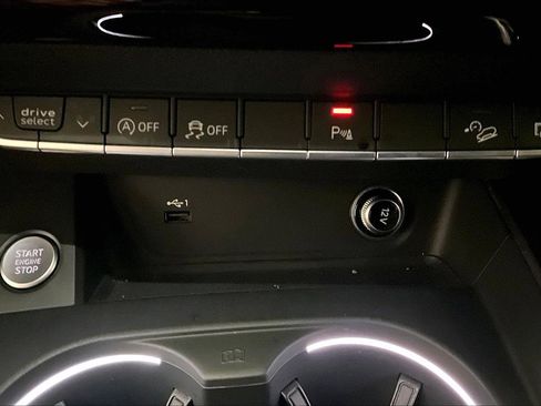 Used 2018 Audi A4 2.0T allroad Premium Plus image 31