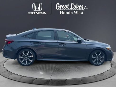 Used 2025 Honda Civic Sport image 6