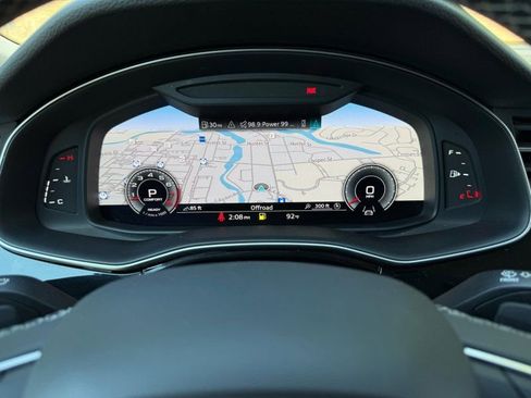 Used 2023 Audi Q8 Premium Plus w/ Premium Plus Package image 18