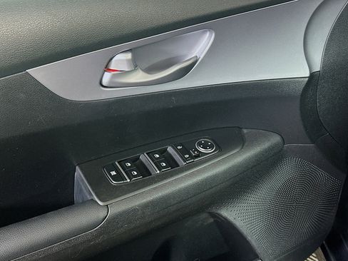 Used 2024 Kia Forte LXS image 15