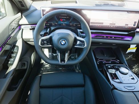 New 2026 BMW i5 eDrive40 w/ M Sport Package image 14