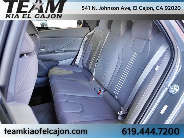 Used 2024 Hyundai Elantra SEL FWD image 16