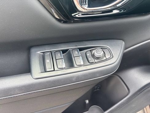 Used 2025 Subaru Forester Limited AWD/4WD image 30
