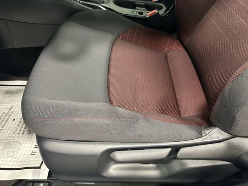 Used 2025 Toyota Corolla SE w/ SE Premium Package image 13