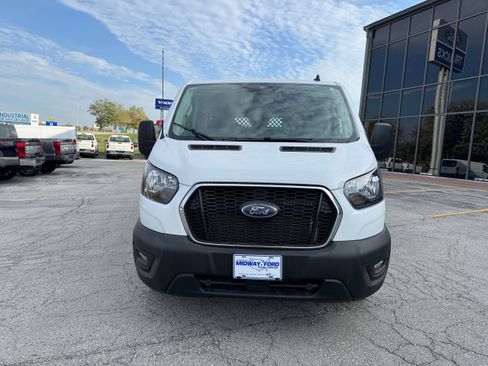 Used 2023 Ford Transit 250 XL w/ Exterior Upgrade Package image 4