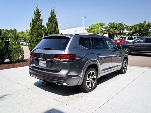 Used 2022 Volkswagen Atlas SEL AWD/4WD image 11