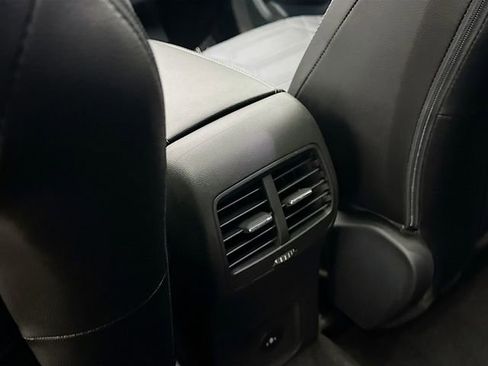 Used 2024 Ford Escape SE w/ PHEV Premium Package image 27