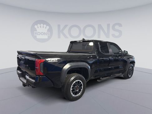 Used 2024 Toyota Tacoma TRD Off-Road AWD/4WD image 7