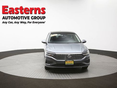 Used 2020 Volkswagen Jetta SE w/ SE Cold Weather Package image 54