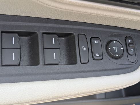 Used 2025 Honda Odyssey EX-L image 12