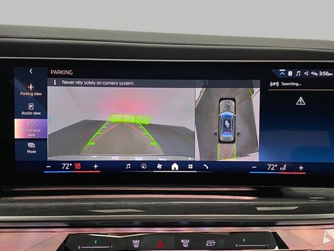 Used 2024 BMW i7 xDrive60 image 19