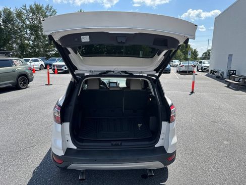 Used 2018 Ford Escape Titanium AWD/4WD image 10
