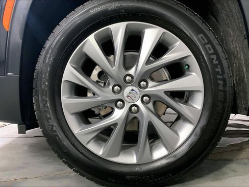 Used 2025 Buick Enclave Preferred image 9