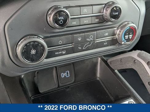 Used 2022 Ford Bronco Big Bend image 16