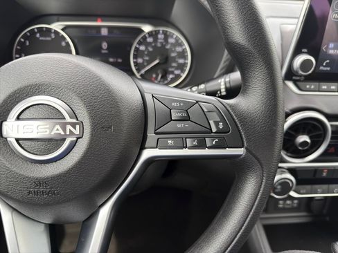 Used 2025 Nissan Sentra SV FWD image 6