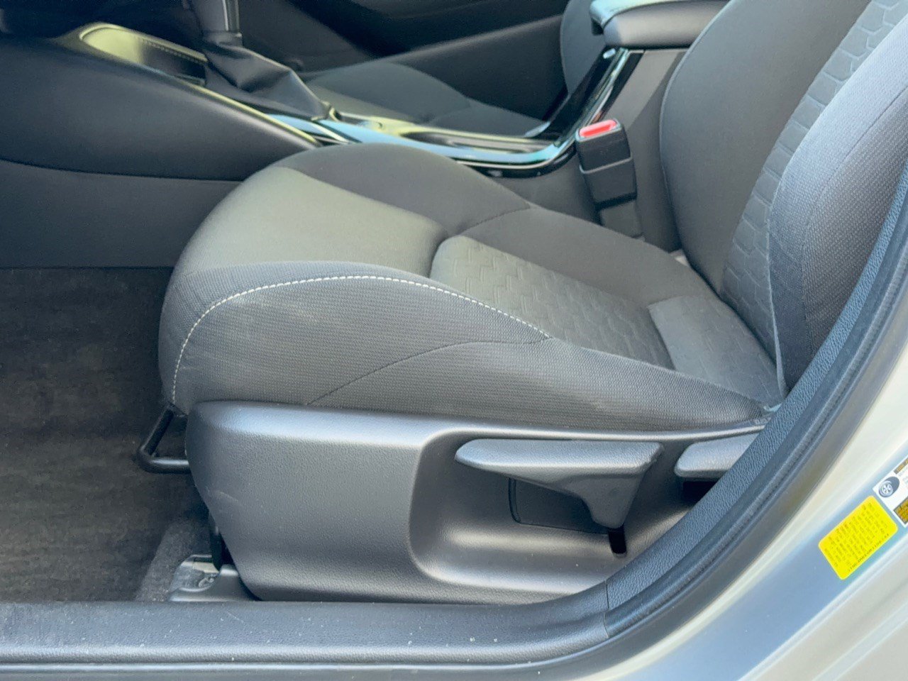 Used 2021 Toyota Corolla SE FWD image 16