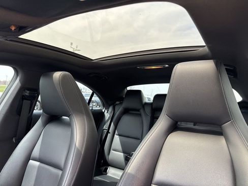 Used 2018 Mercedes-Benz CLA 250 4MATIC image 10