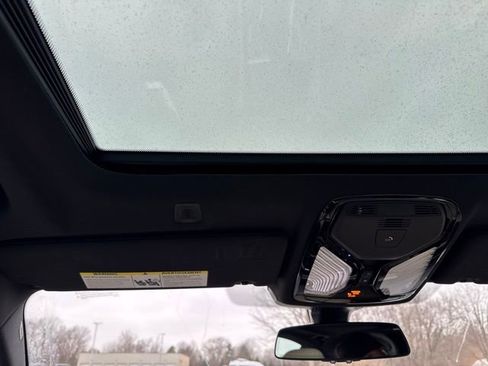 Certified 2023 BMW 530i xDrive 530i xDrive w/ Premium Package image 17