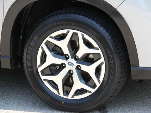 Certified 2024 Subaru Forester Premium AWD/4WD image 14