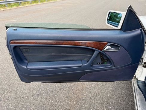Used 1996 Mercedes-Benz SL 320 image 21