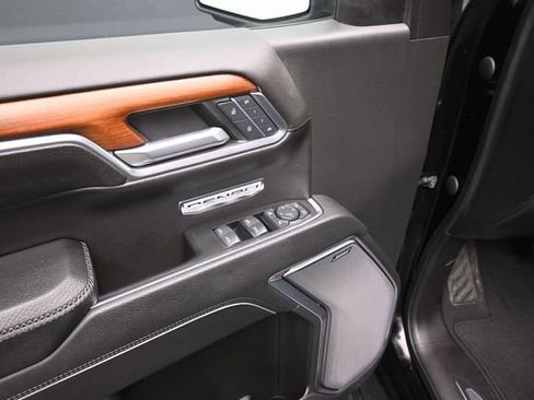 Used 2023 GMC Sierra 1500 Denali w/ Technology Package AWD/4WD image 14