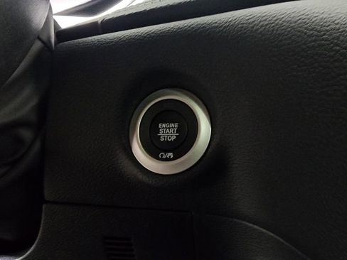 New 2026 Chrysler Pacifica Select image 20