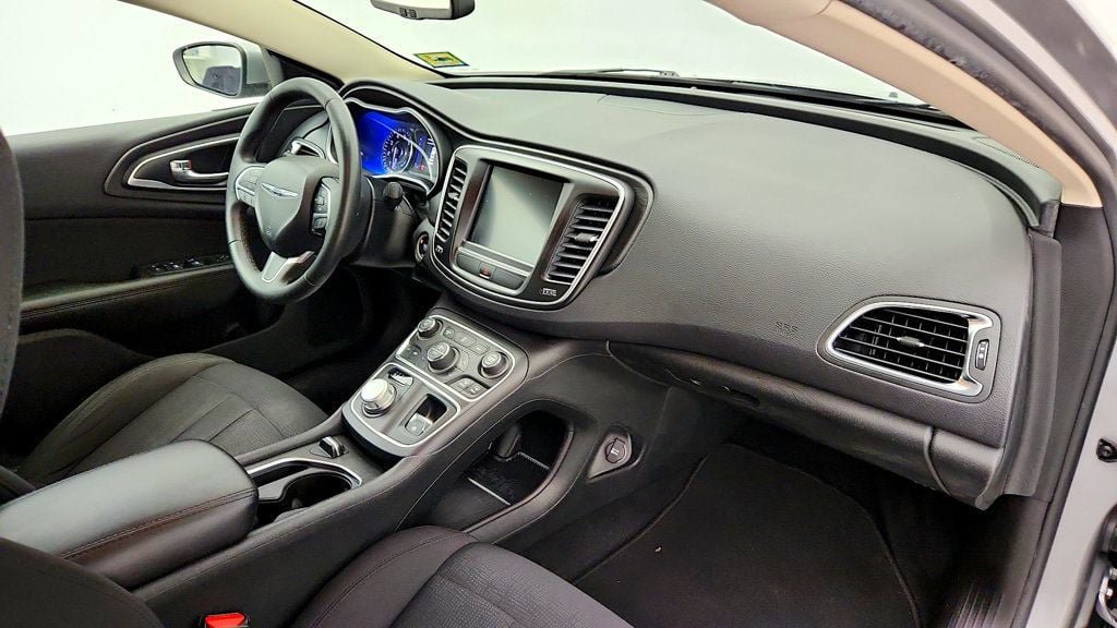 Used 2015 Chrysler 200 Limited w/ Convenience Group FWD image 26