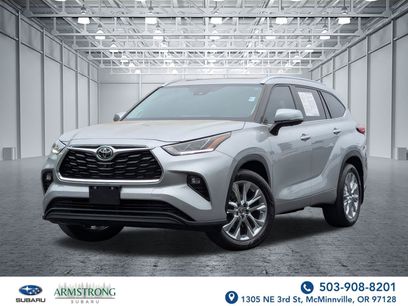 Used 2023 Toyota Highlander Limited