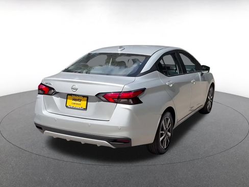 Used 2025 Nissan Versa SV FWD image 13
