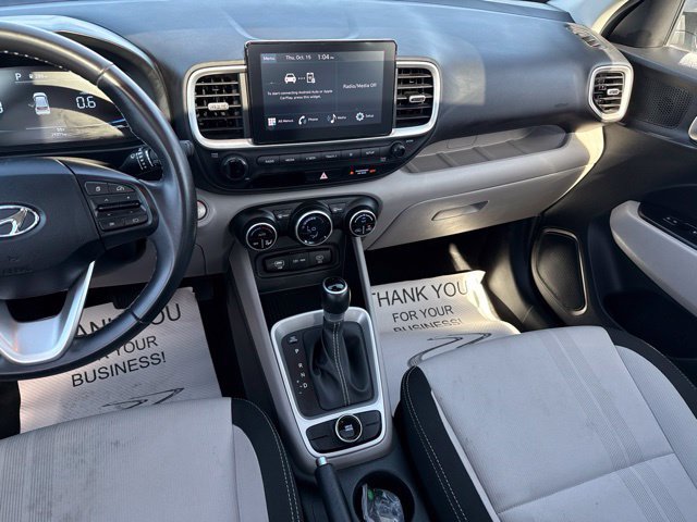 Used 2025 Hyundai Venue SEL FWD image 21