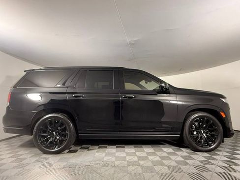 Used 2024 Cadillac Escalade Sport w/ LPO, ONYX Package AWD/4WD image 7