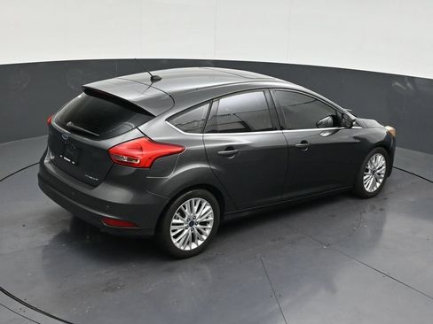 Used 2018 Ford Focus Titanium FWD image 19