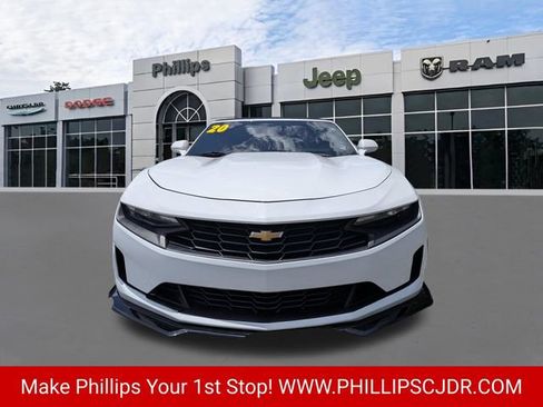 Used 2020 Chevrolet Camaro LT RWD image 8