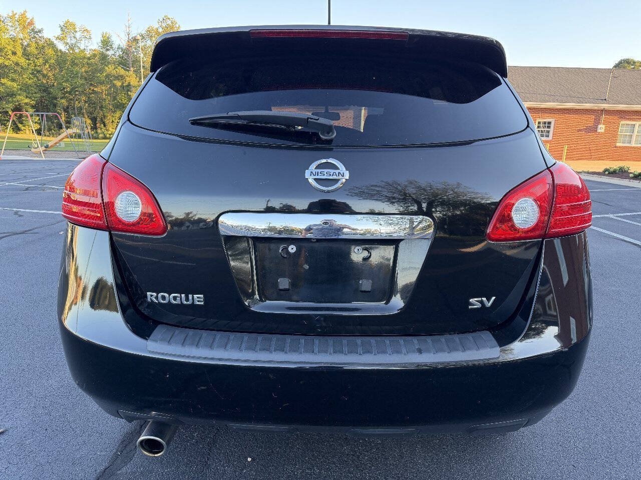 Used 2013 Nissan Rogue SV FWD image 6