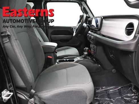 Used 2025 Jeep Wrangler Unlimited Sport S 4xe AWD/4WD image 25
