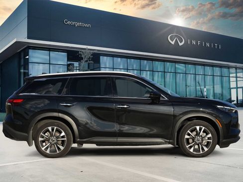 Certified 2025 INFINITI QX60 Luxe w/ Cargo Package image 3