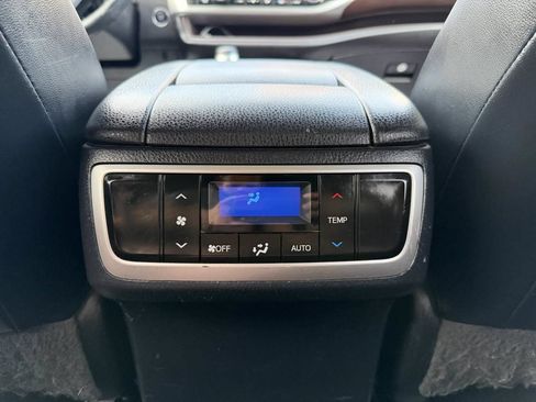 Used 2015 Toyota Highlander Limited AWD/4WD image 27