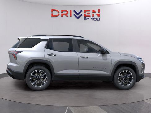 New 2026 Chevrolet Equinox RS image 8