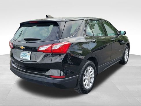 Used 2019 Chevrolet Equinox LS w/ LPO, Floor Liner Package FWD image 4