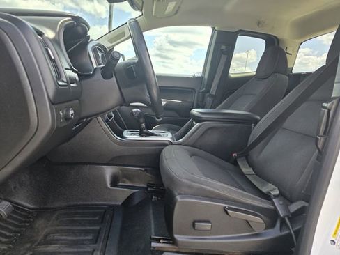 Used 2021 Chevrolet Colorado LT w/ Fleet Safety Package image 11