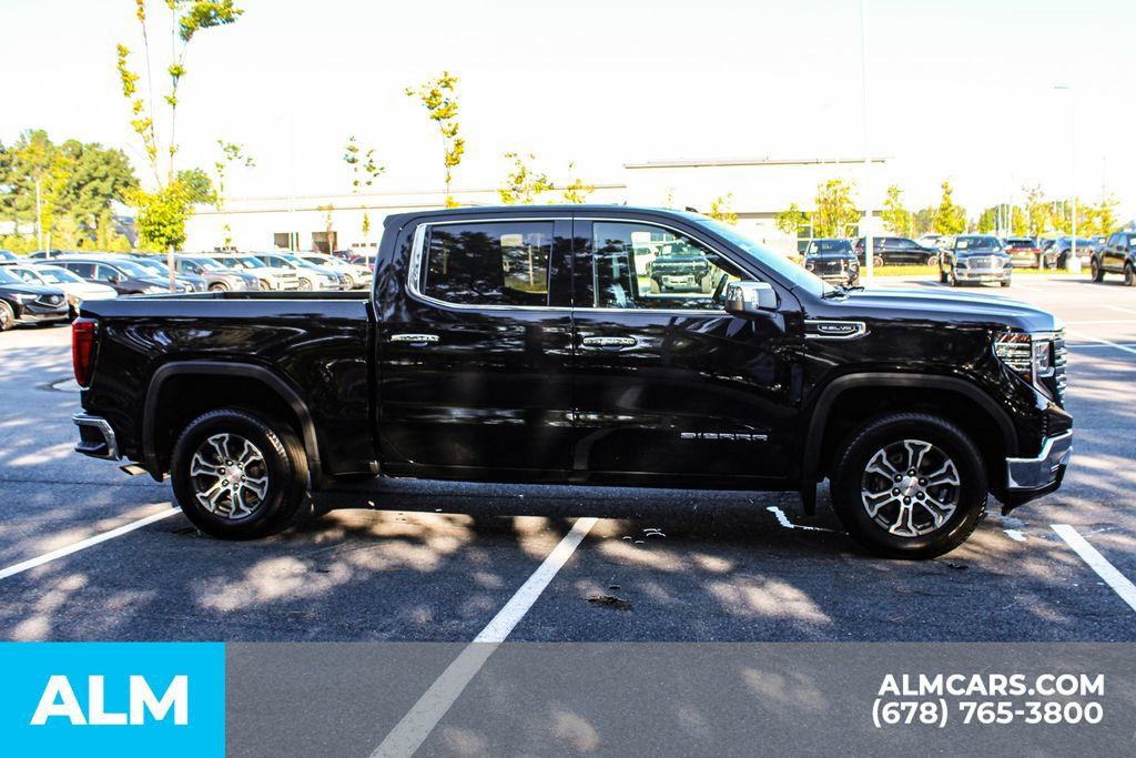 Used 2025 GMC Sierra 1500 SLT RWD image 8