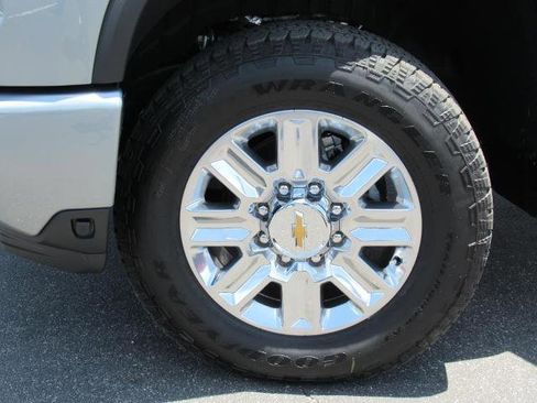 New 2025 Chevrolet Silverado 2500 High Country image 7