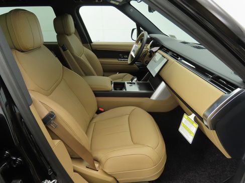 New 2026 Land Rover Range Rover Long Wheelbase SE image 20