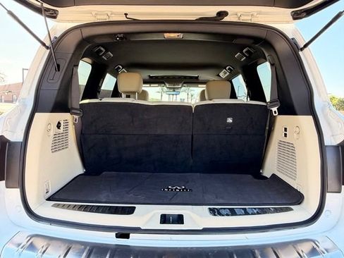 Used 2024 INFINITI QX80 Sensory AWD/4WD image 14